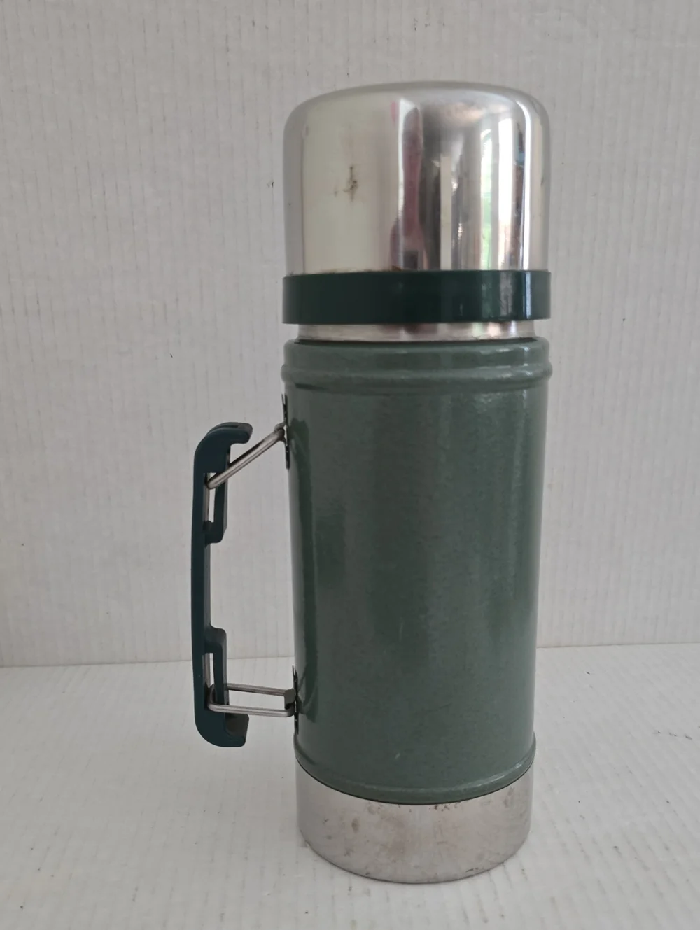Vintage Stanley Thermos / 24 Ounces
